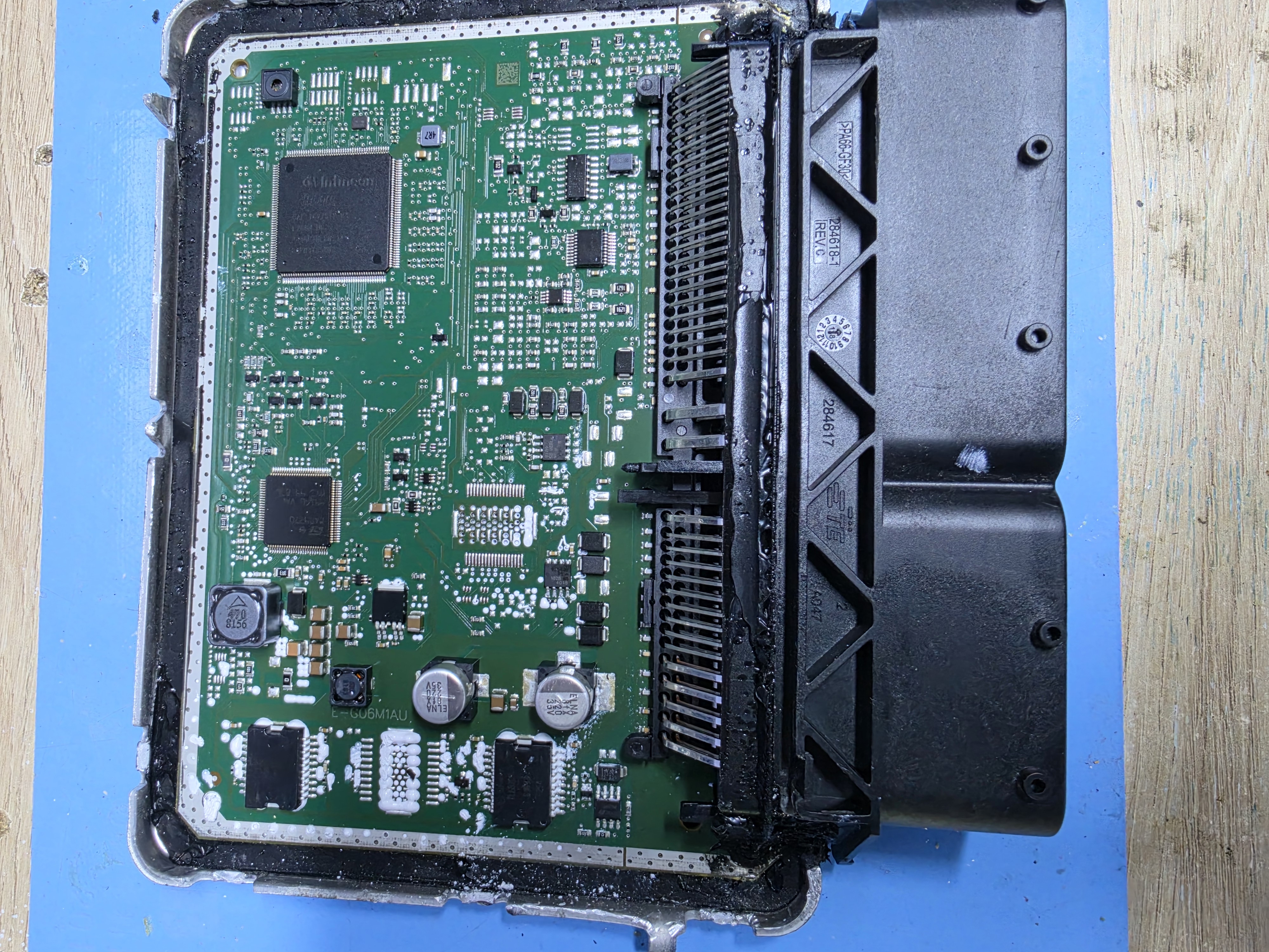 Magneti Marelli 11GV 05C907445 ECU opened for TC275 cloning and repair in Birmingham